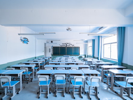 白水学生教室
