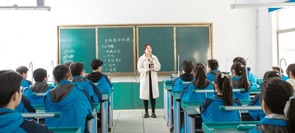 白水引入导师机制，准确把握考试方向