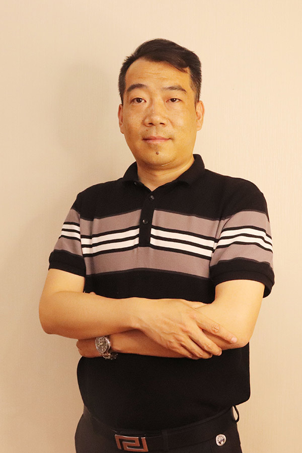 白水冯少坤 本科学历,毕业于陕西师范大学